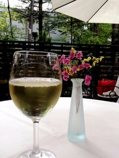 ���B�[�i�X