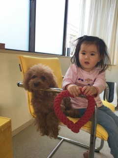 �́[��